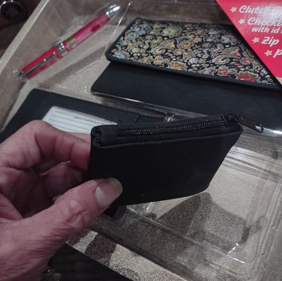 Vtg wallet coin purse check book cover and pen gift set Y2K new deadStock in box - Picture 2 of 9